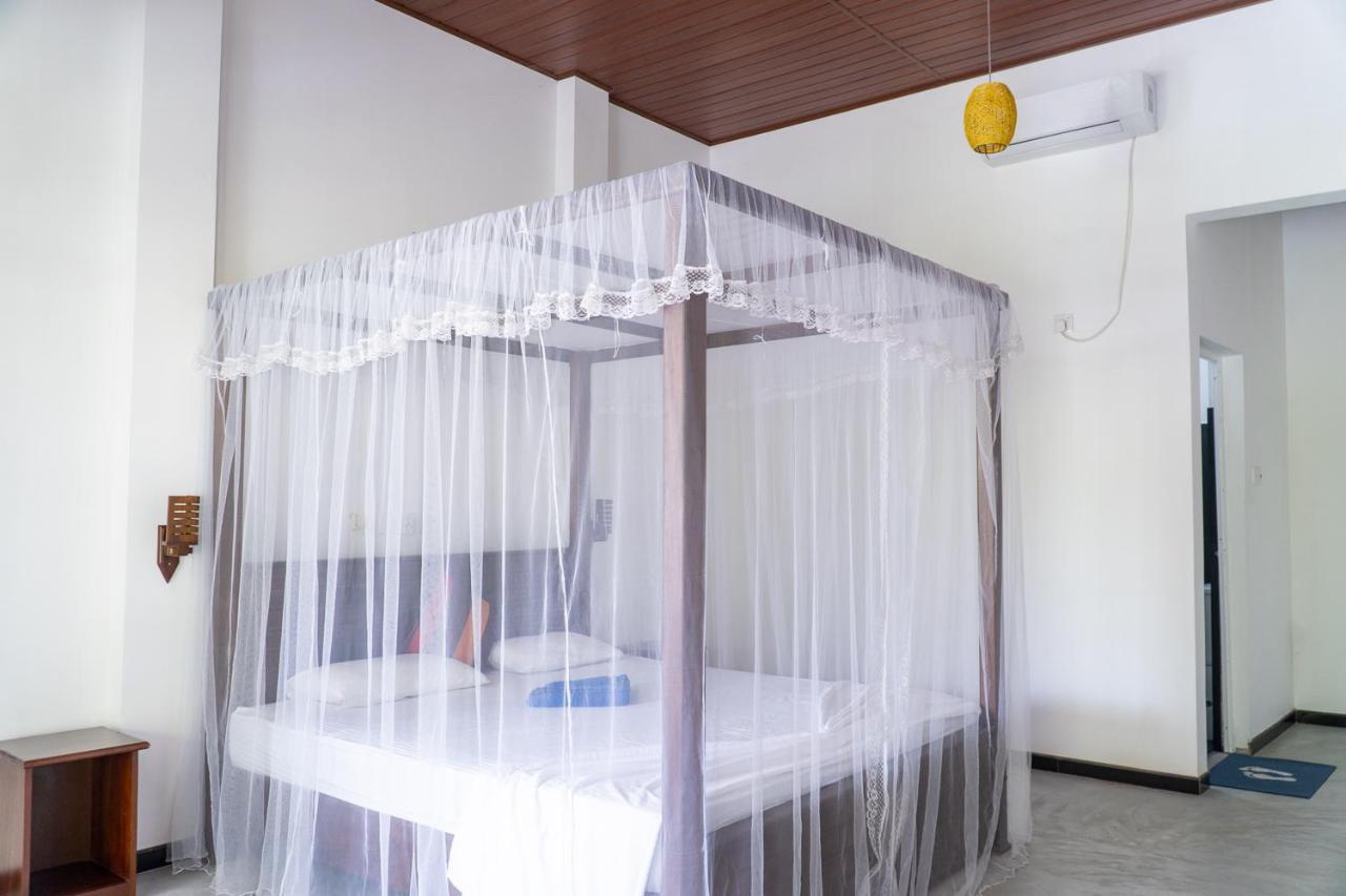 Luvi Lucas River Side Weligama Exterior photo
